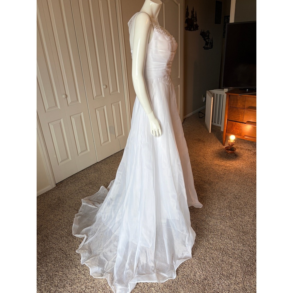 White Organza A-Line Wedding Dress Illusion Pearl‎ Beaded Neckline Size US 10